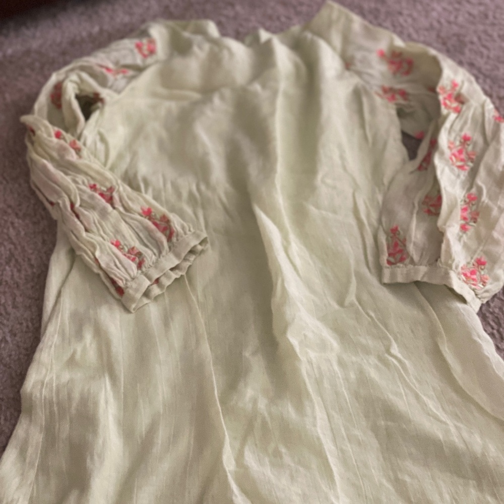 Well dressed wolf Sz 10 dress Easter gorgeous